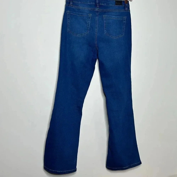 Jones NY Flare Leg Jeans - Picture 7 of 9